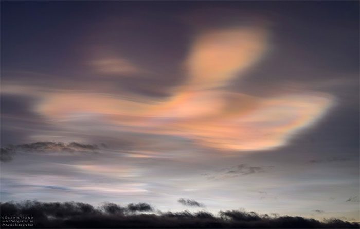 Stratospheric clouds on January 26 in Östersund, Sweden.
