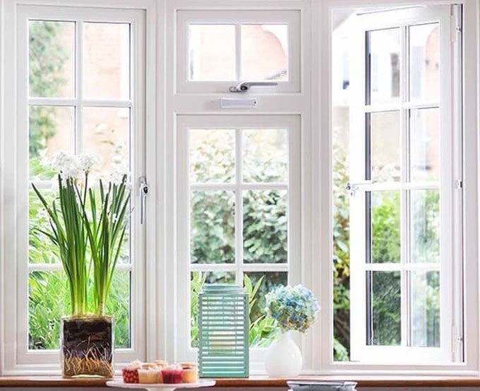 Opening windows helps indoor air circulation and reduces bacteria in the house