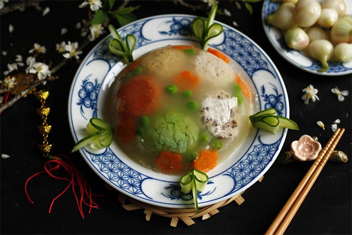 Due to its complexity, the traditional New Year dish Mọc Vân Ám has faded into obscurity.