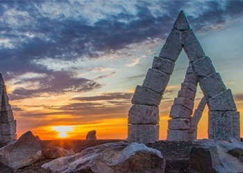 mysterious stone sculpture in iceland 126644