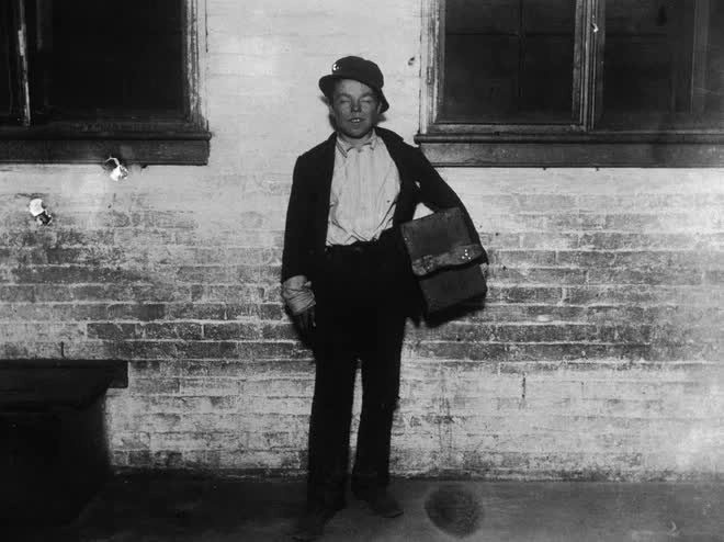 A shoeshine boy named Tommy