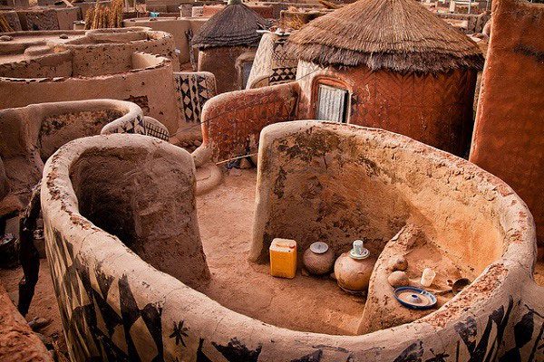 Children often live with their grandparents in octagonal houses.