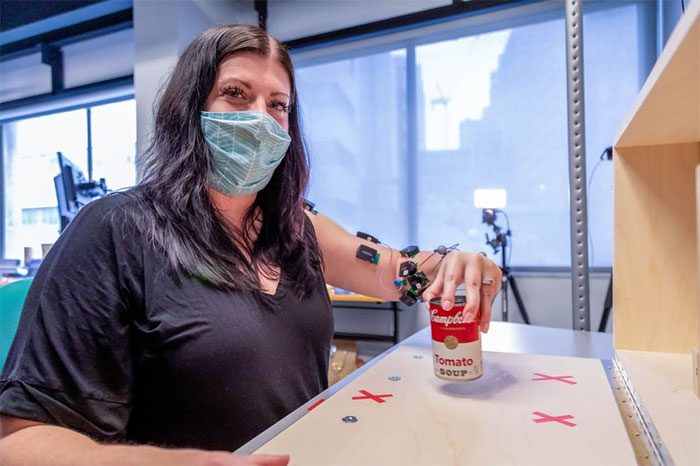 Heather Rendulic suffered a stroke at the age of 23, resulting in paralysis of her left arm and hand