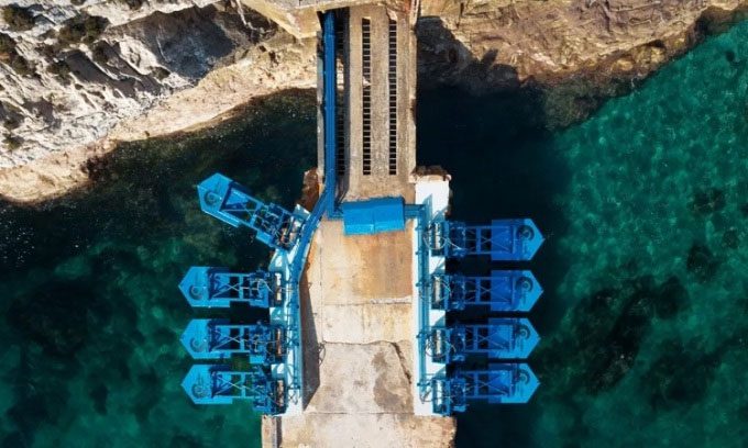 Eco Wave Power applies wave energy technology at the Gibraltar Eco power plant.