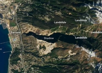 over 100 land slides happen in tho nhi ky after earthquake 126086