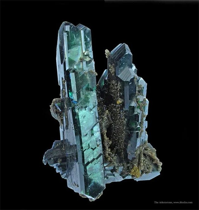 Colorless pure Vivianite, easily oxidized