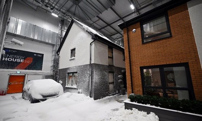 Two houses in the Energy House 2.0 laboratory.
