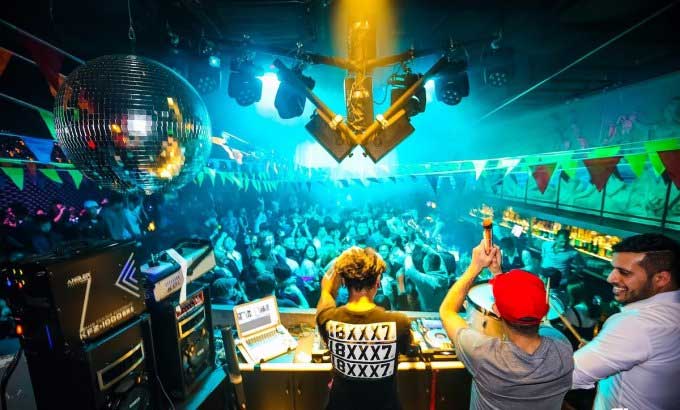 Chengdu has the second most bars in the country, only after Shanghai.