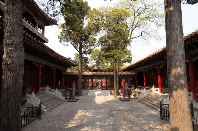 Qian Can Studio is where Emperor Qianlong spent his final days.