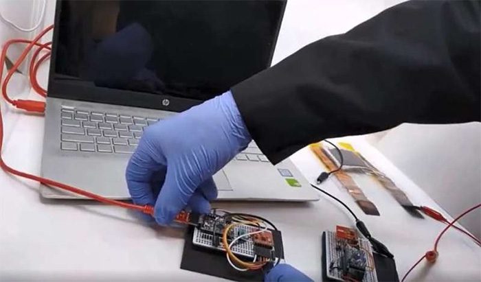To create the supercapacitor, the research team immersed woven fabric samples in an MXene solution.