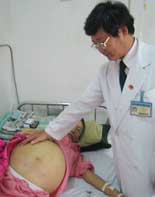 85% of hepatitis C cases will progress to chronic infection. A hepatitis patient being treated at Chợ Rẫy Hospital