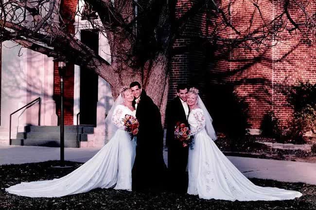 The double wedding of the Sanders brothers and the Nettemeier sisters