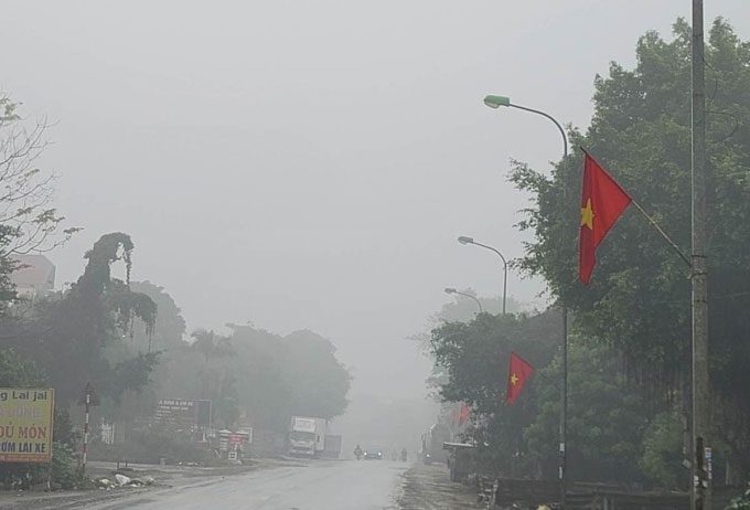 Dense fog in Hanoi, morning of February 3.
