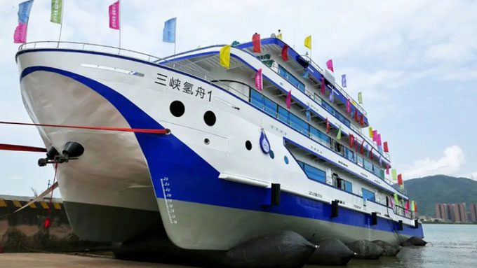 Three Gorges Hydrogen Ship No. 1 launched in Guangdong.