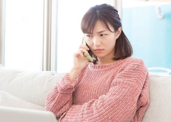 the anxiety of virtual phone conversations is something many people experience 124823