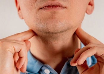 the causes of throat inflammation accompanied by tonsillitis 126267