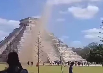 the rotation at the door of el castillo pyramid is it the god of wrath 125067