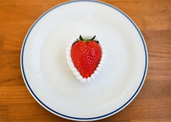 the secret behind the strawberry and fragrant peach delicious as a japanese painting 126584