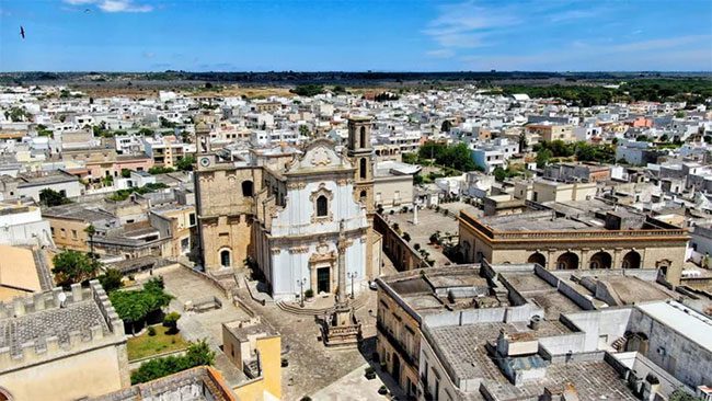 The picturesque town of Presicce in sunny Puglia