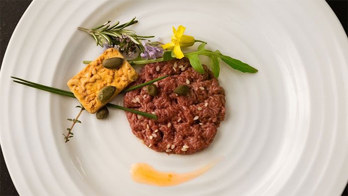 Beef tartare made from cultured meat from Mosa Meat.
