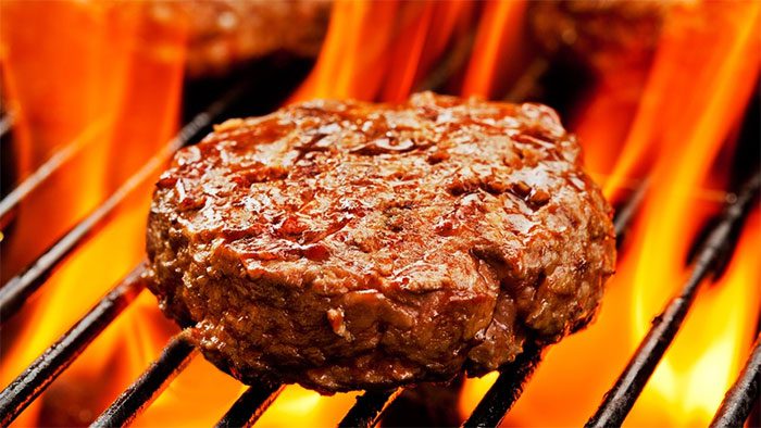 Eating unhealthy fats is associated with symptoms of Chronic Fatigue Syndrome.