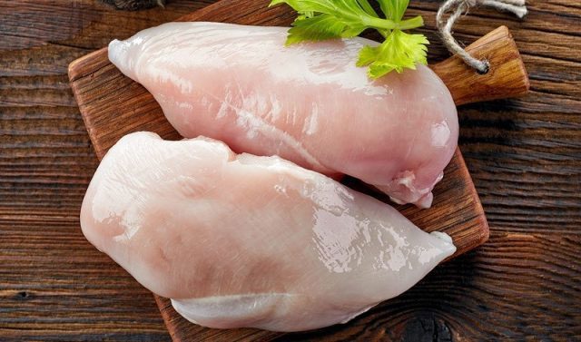 Choose lean meat and skinless poultry instead of fatty meat.