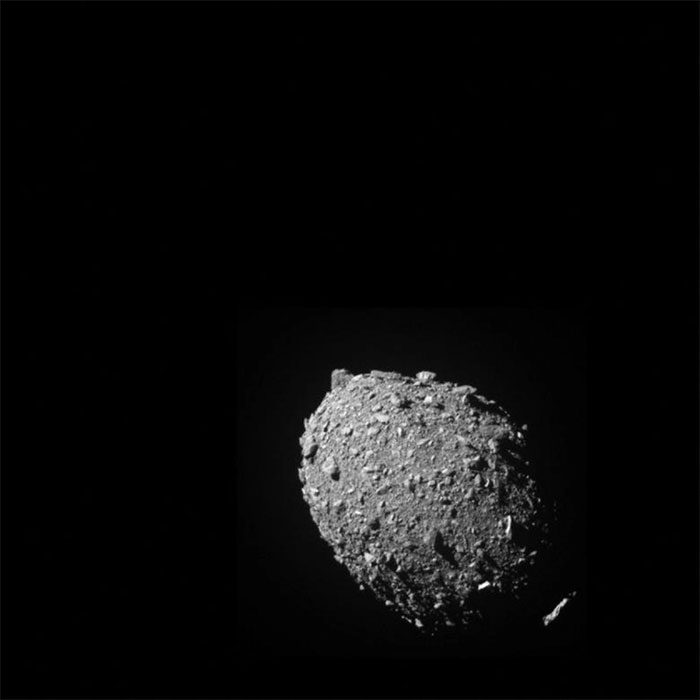 Image of the Dimorphos asteroid taken from the DRACO device on the DART spacecraft
