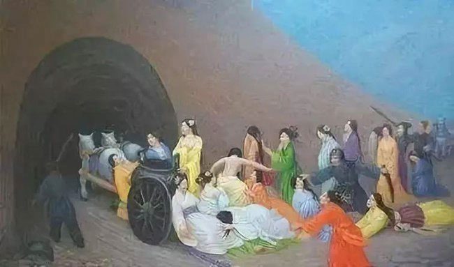 When the emperor died, the concubines were successively buried alive.