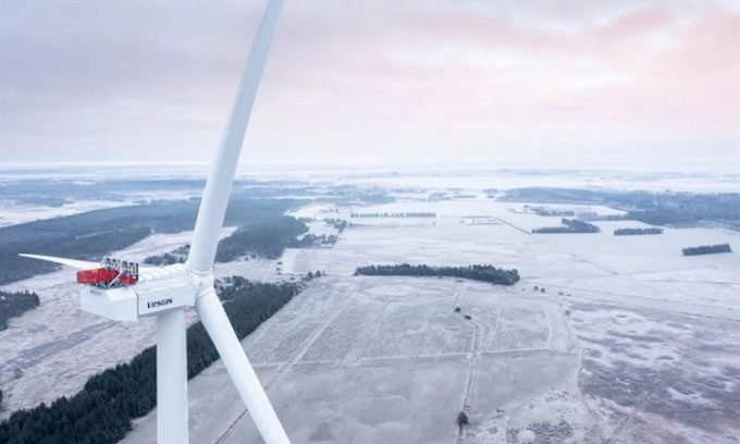  The V236 wind turbine has blades that are 115.5m long. 
