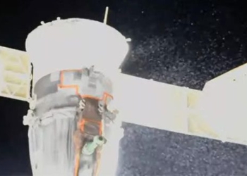 two spacecraft collide in space causing alarm 126332
