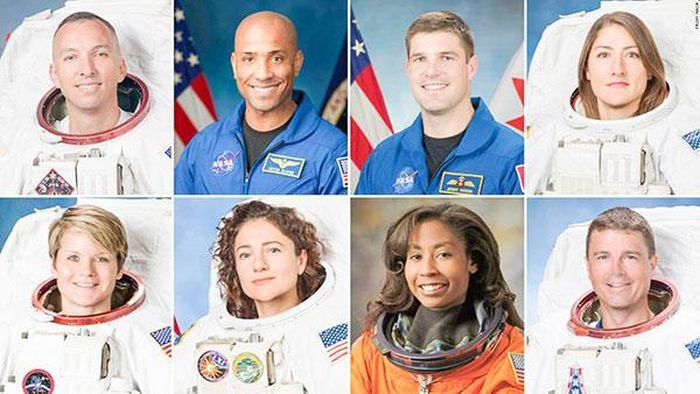 Top 8 candidates for Artemis II mission.
