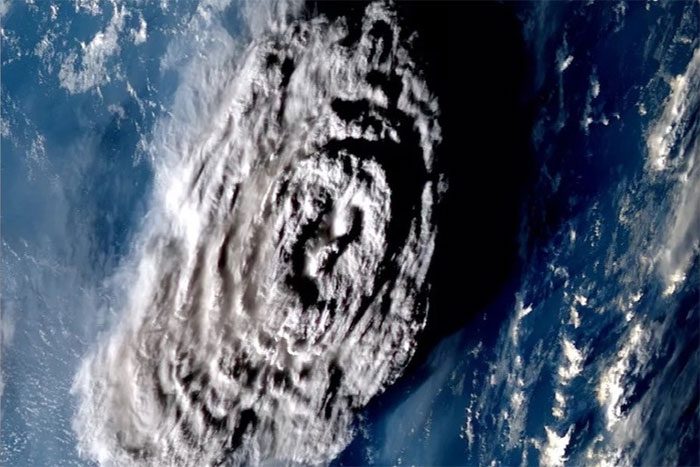 Satellite image of the Tonga eruption.