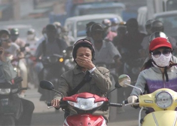 what is in the air when we breathe components and pollutants 126435