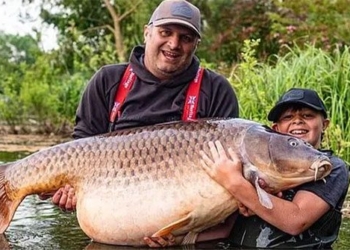 11 year old boy sets world record catching 43 5kg carp 120615