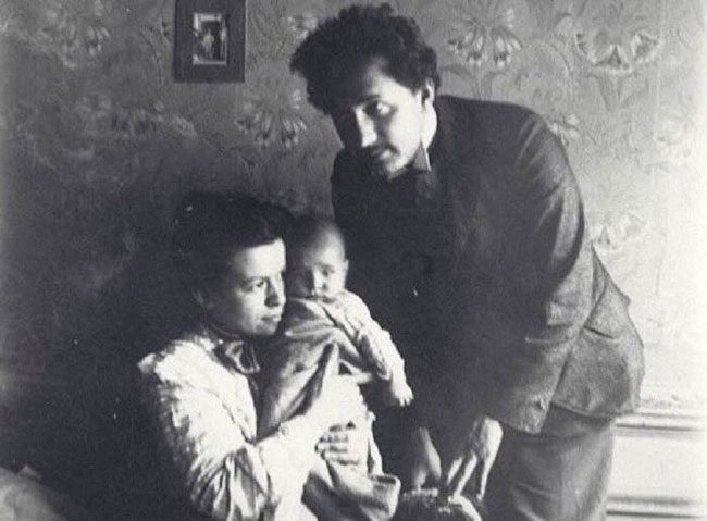 Albert Einstein and Mileva Marić with their firstborn son, Hans Einstein, in 1904.