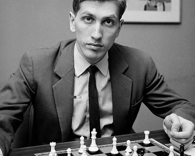 Fischer won the Interzonal Tournament in 1970 with a record margin of 3 ½ points.
