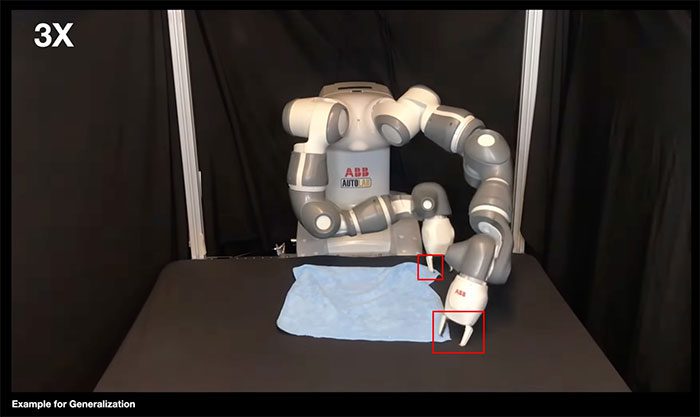 This robot is equipped with a pair of arms with “hooked fingers”.