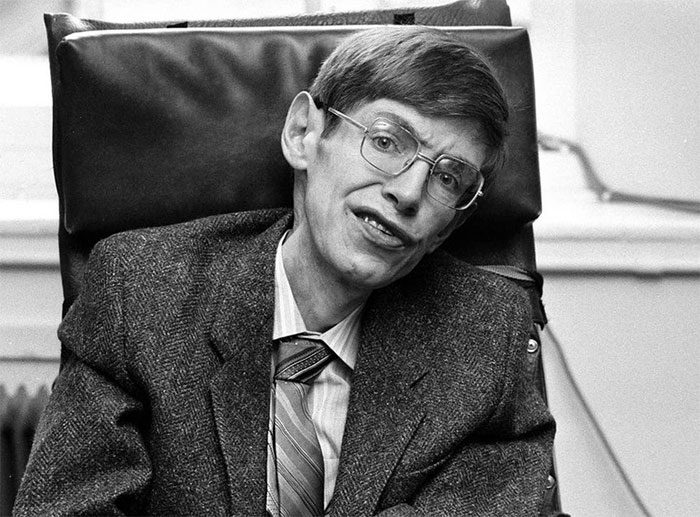  "Physics legend" Stephen Hawking 