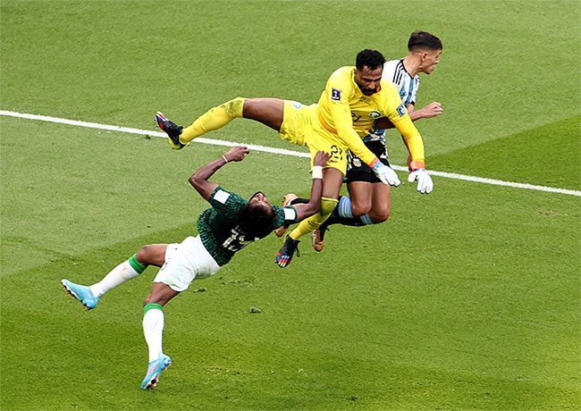 The moment Yasser Al Shahrani (Iran) suffered a serious injury after colliding with his own goalkeeper.
