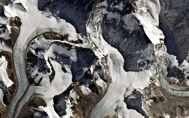 Mount Everest - "the roof of the world"