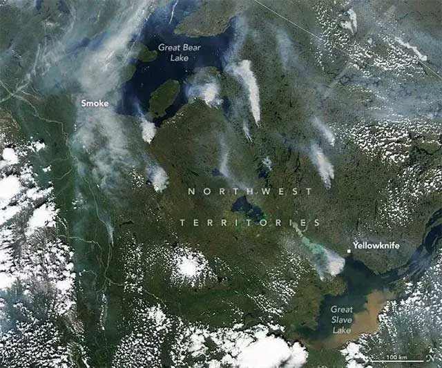 A similar disaster in Canada, captured by Aqua satellite