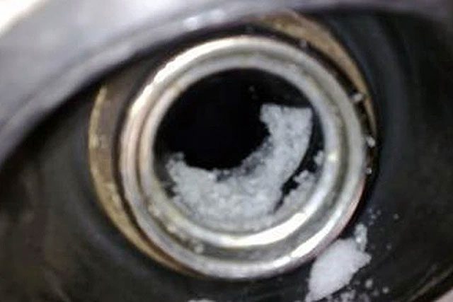 The engine was not damaged, but sugar residue appeared inside.