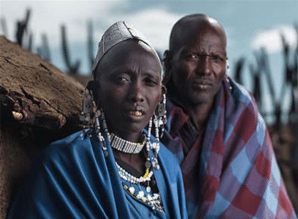 Members of this tribe can only communicate with each other through gestures and signs.
