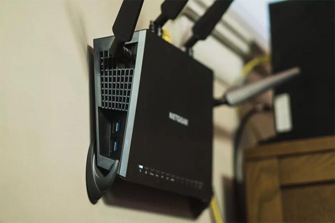 Mounting the Wi-Fi router on the wall is an optimal solution for coverage.