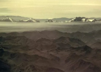 bong ma sa mac dang an thung tang ozone lam dia cau kho tho 118094