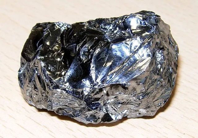 Boron arsenide efficiently conducts both electrons and holes while also having excellent thermal conductivity.