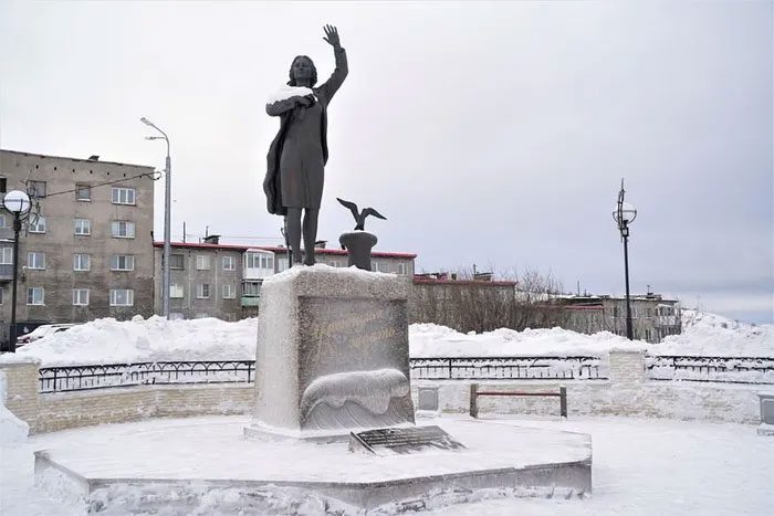 The Waiting Woman Monument in Murmansk