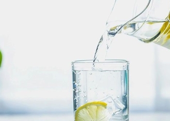 cat help you drink enough water every day 123772