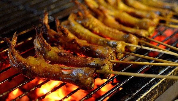 Chicken feet grilled at high temperatures may pose certain risks when consumed in excess.