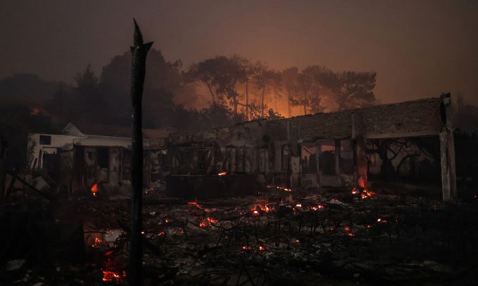 A restaurant burned down near La Teste-de-Buch, southwestern France on July 15.